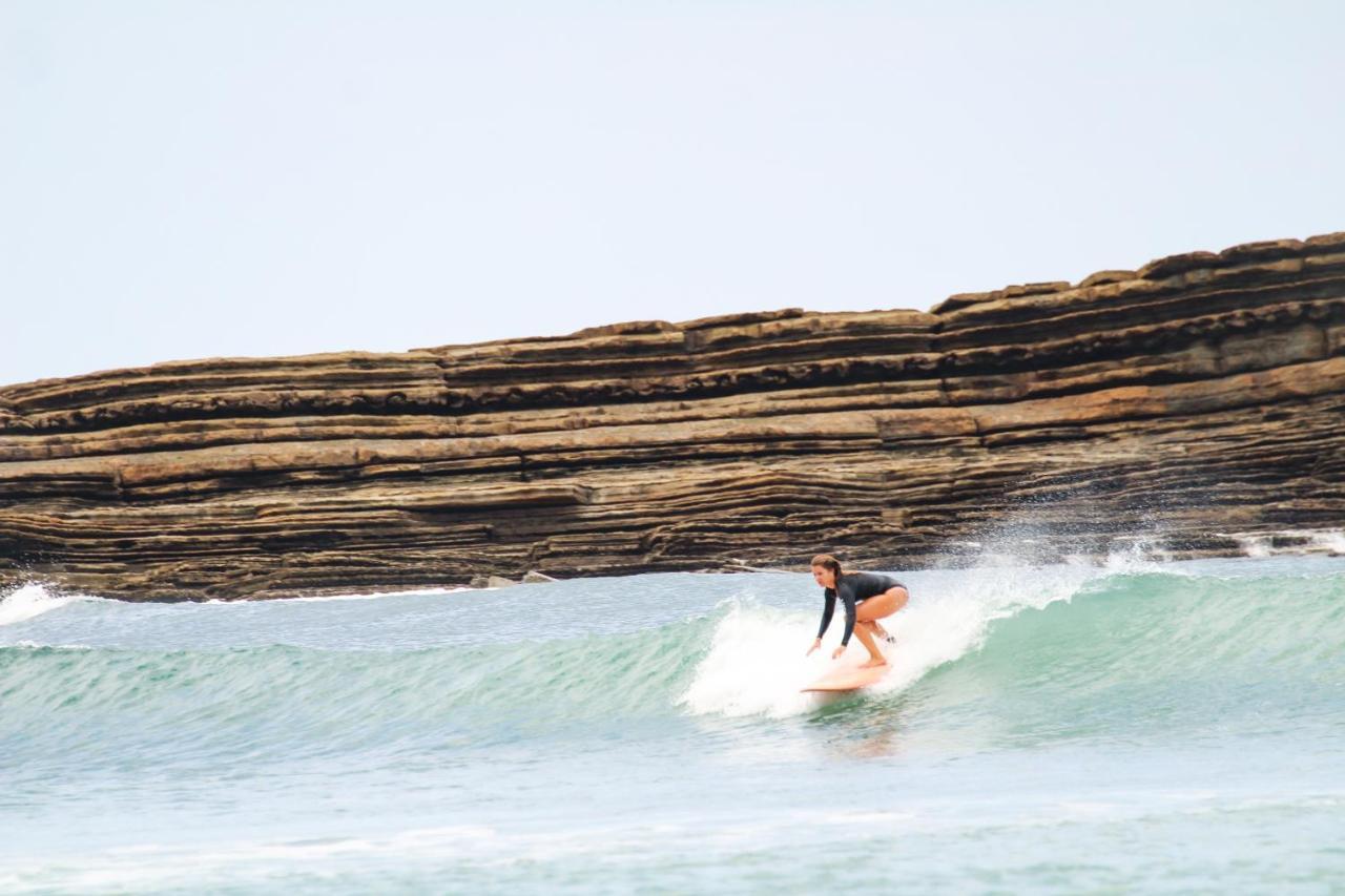 Popoyo Surfcamp Hotel Kültér fotó